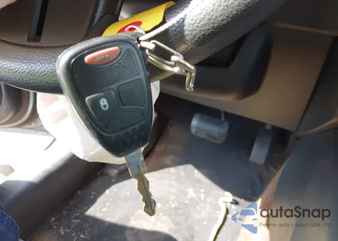 2014 Jeep Compass Sport z USA, uszkodzony, nr VIN 1C4NJCBA8ED505004